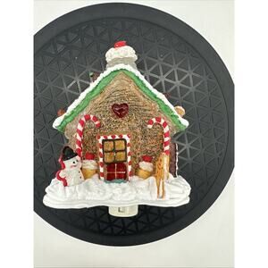 Nicole Crafts Christmas Gingerbread House Night Light
